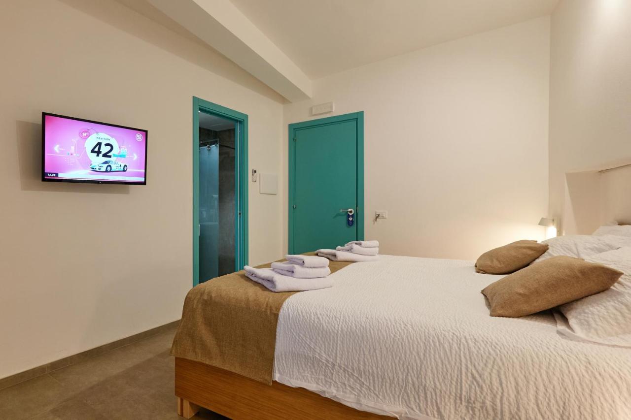 La Casa Di Chele Hotel ปาแลร์โม ภายนอก รูปภาพ