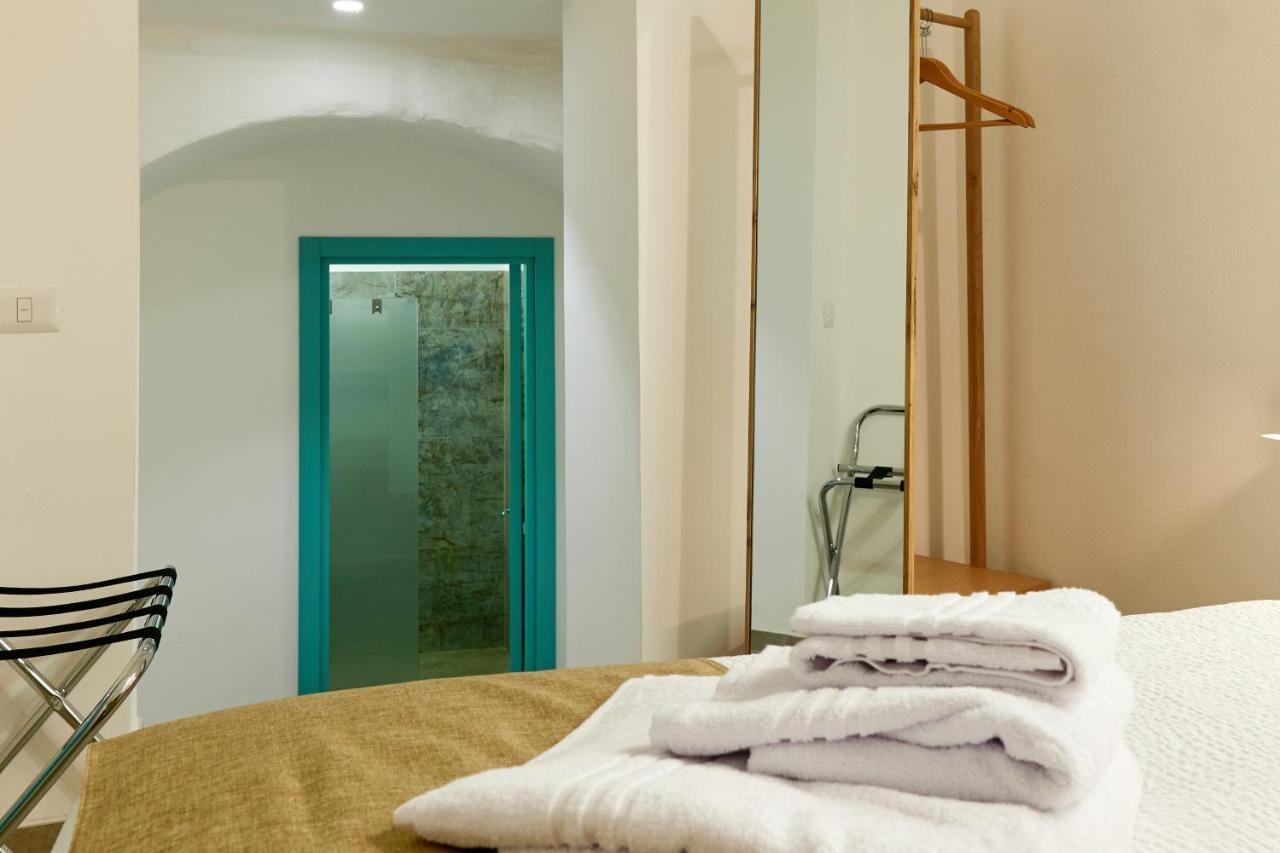 La Casa Di Chele Hotel ปาแลร์โม ภายนอก รูปภาพ